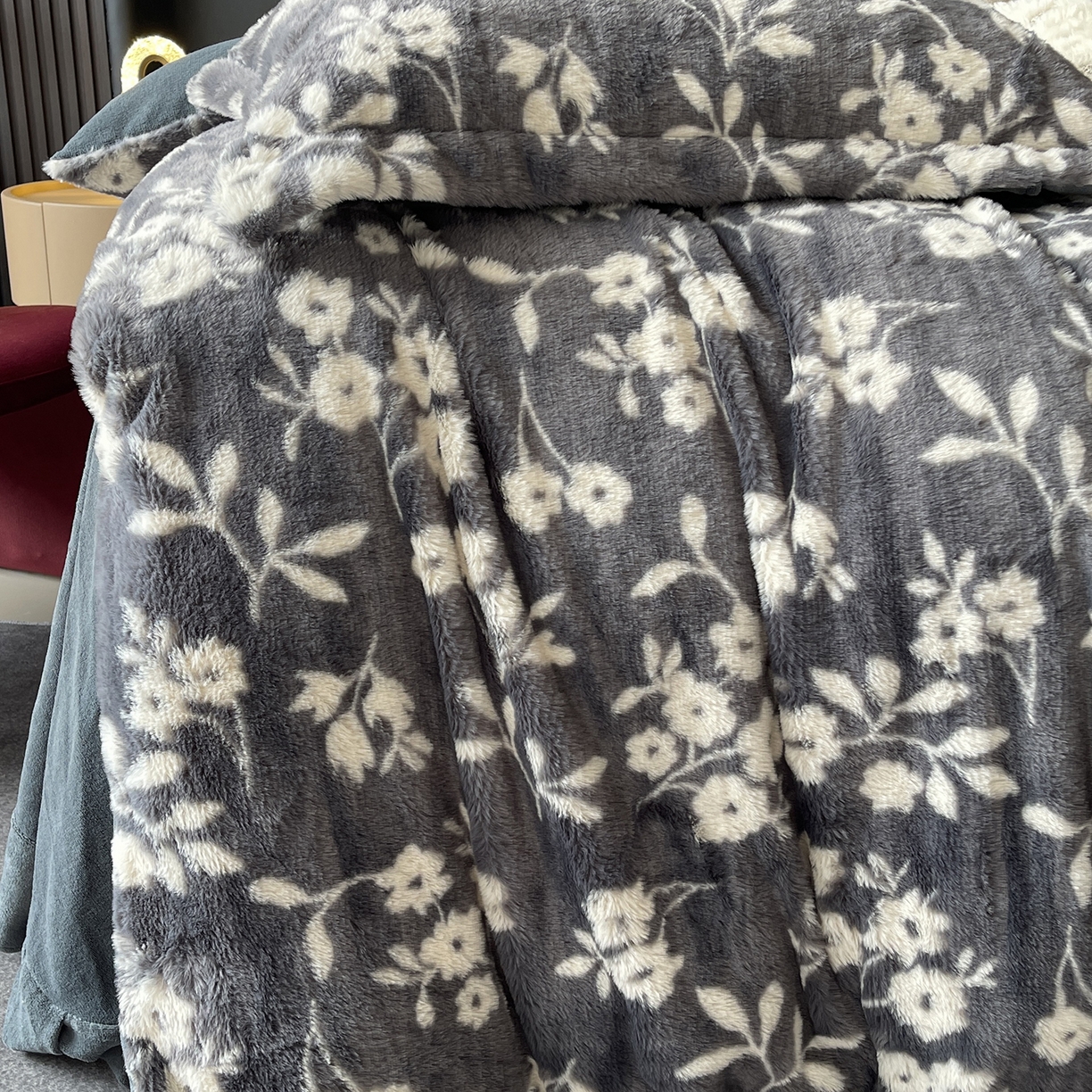 91家纺网 家纺一手货源 找家纺 莱豫家纺 2025新款秋冬加厚皮草级兔绒加牛奶绒四件套 菲比