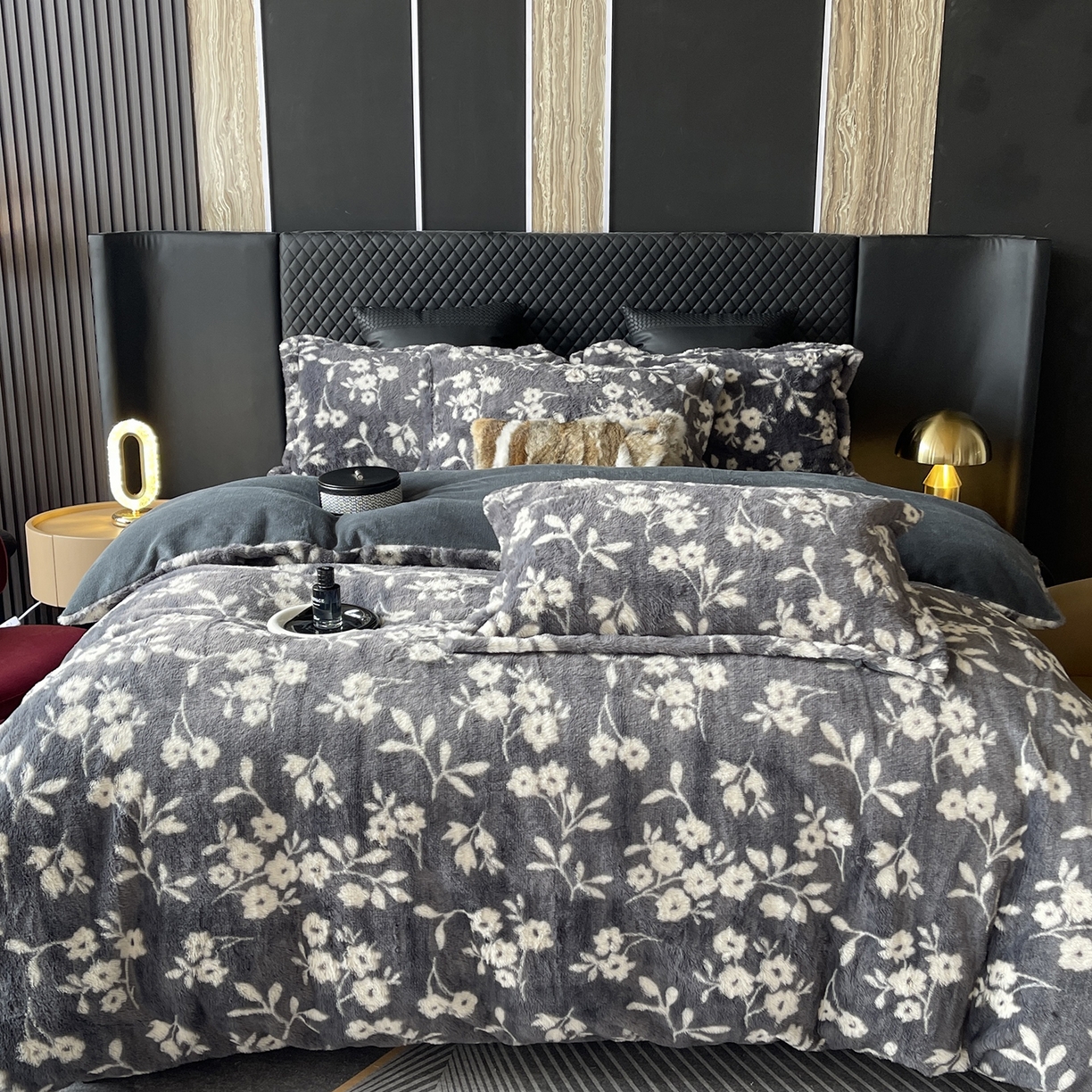 91家纺网 家纺一手货源 找家纺 莱豫家纺 2025新款秋冬加厚皮草级兔绒加牛奶绒四件套 菲比