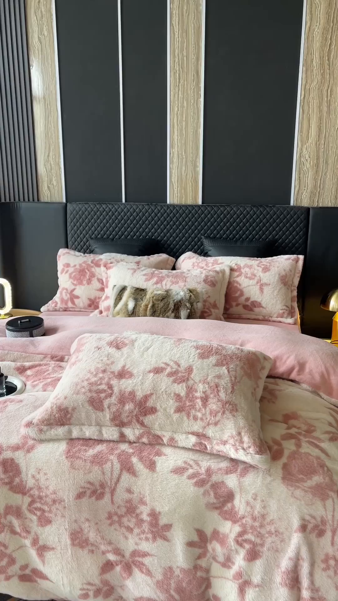 91家纺网 家纺一手货源 找家纺 莱豫家纺 2025新款秋冬加厚皮草级兔绒加牛奶绒四件套 念薇