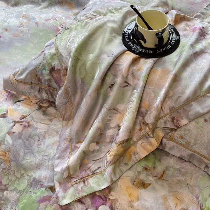 91家纺网 家纺一手货源 找家纺 大麦乐田 2025新款直播爆款欧式轻奢提花数码印花四件套 秘境