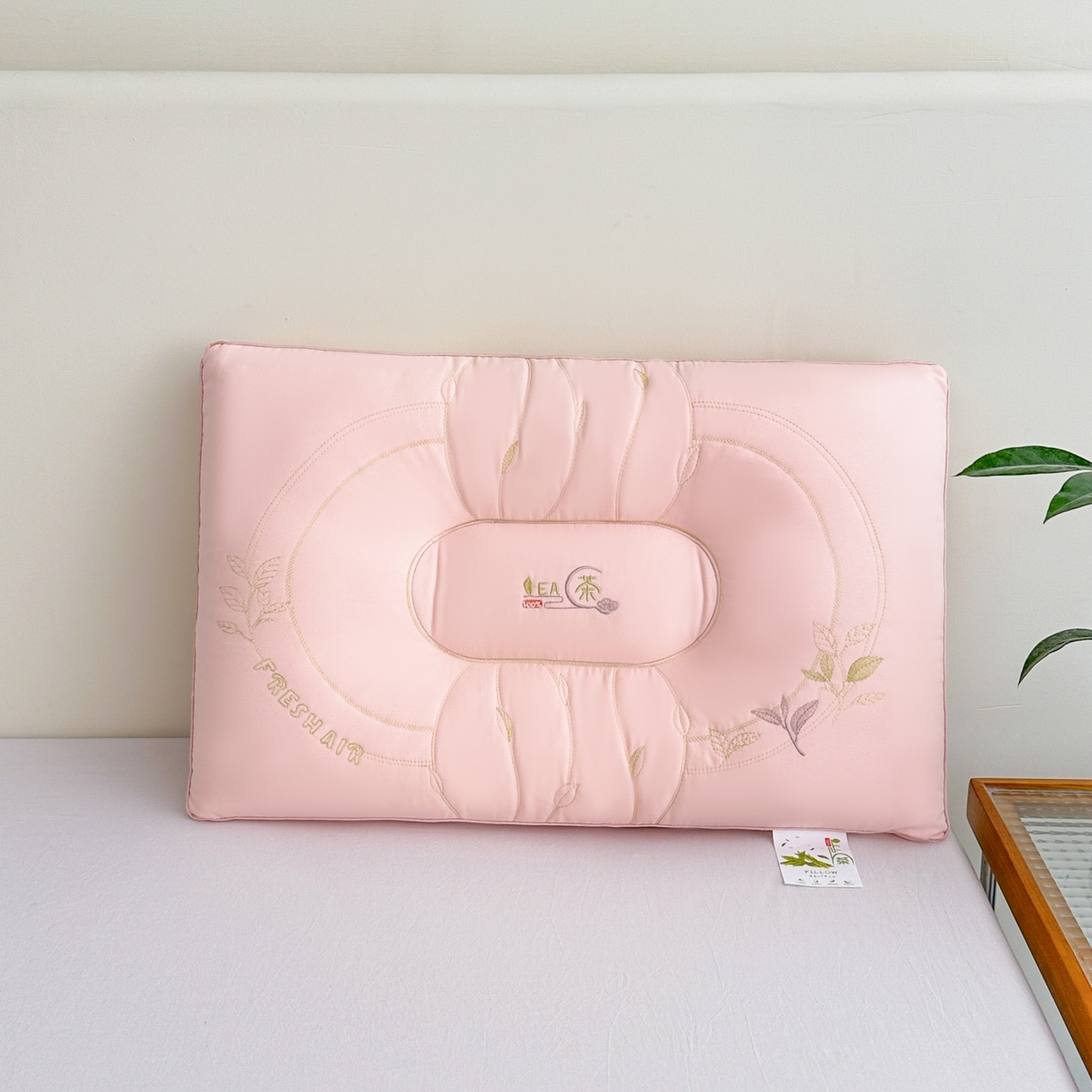 91家纺网 家纺一手货源 找家纺 十仟家纺 2025新款刺绣款高档单人枕头枕芯亲肤透气单人舒睡保健枕睡眠不变形 粉玉