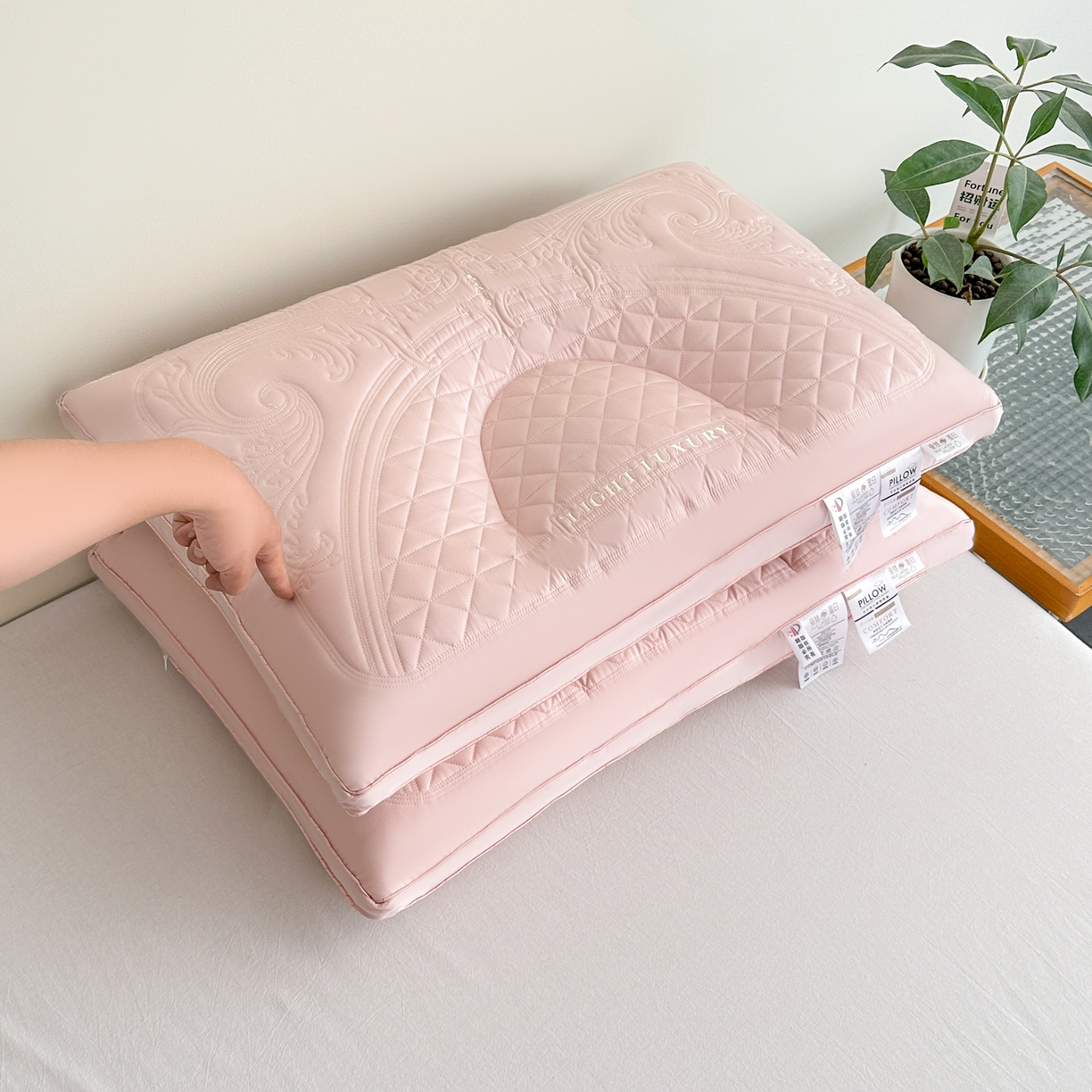 91家纺网 家纺一手货源 找家纺 （总）十仟家纺 2025新款家用护颈椎助睡眠枕芯成人学生宿舍记忆枕枕头