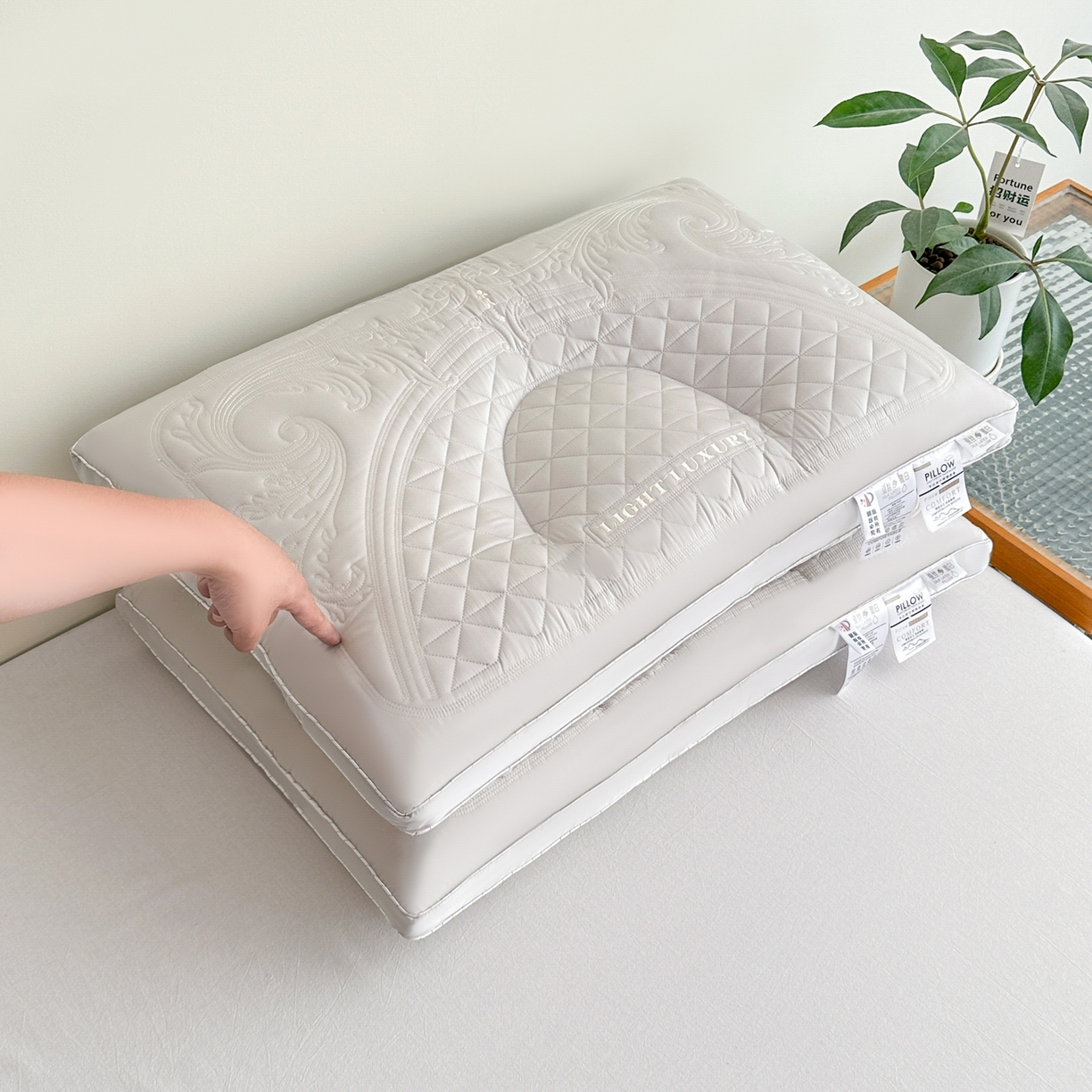 91家纺网 家纺一手货源 找家纺 十仟家纺 2025新款家用护颈椎助睡眠枕芯成人学生宿舍记忆枕枕头 灰色