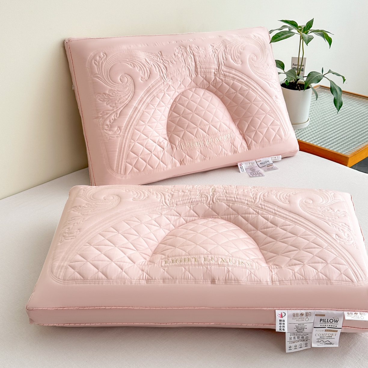 91家纺网 家纺一手货源 找家纺 十仟家纺 2025新款家用护颈椎助睡眠枕芯成人学生宿舍记忆枕枕头 粉色