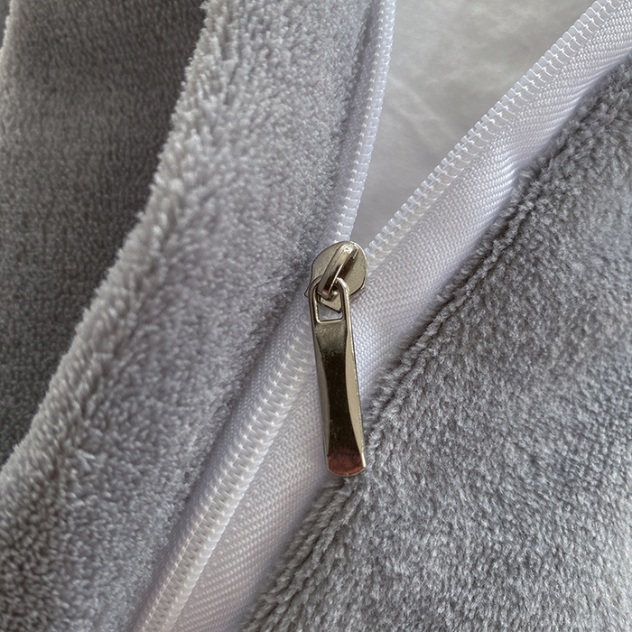 91家纺网 家纺一手货源 找家纺 青竹苑 2025新款韩版全消光烂花牛奶绒床盖四件套 蝴蝶-灰色