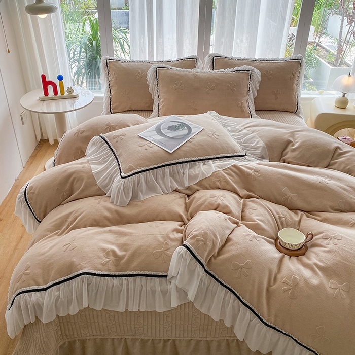 青竹苑 2025新款韩版全消光烂花牛奶绒床盖四件套 蝴蝶-卡其