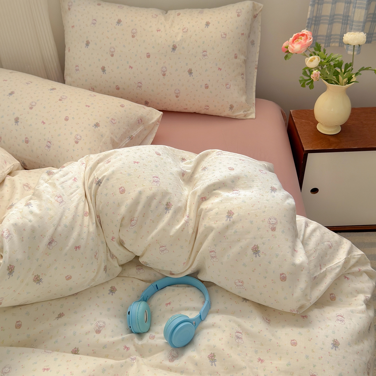 91家纺网 家纺一手货源 找家纺 于果 2025新款全棉双层纱四件套（第六批） 花篮兔