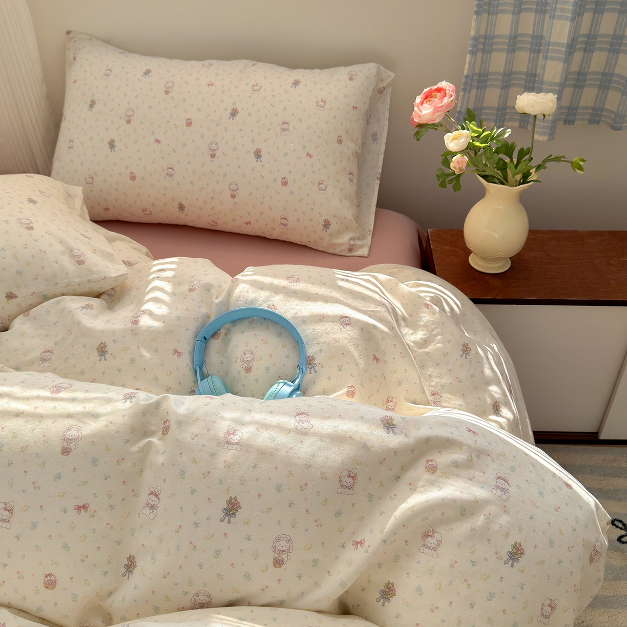 91家纺网 家纺一手货源 找家纺 于果 2025新款全棉双层纱四件套（第六批） 花篮兔