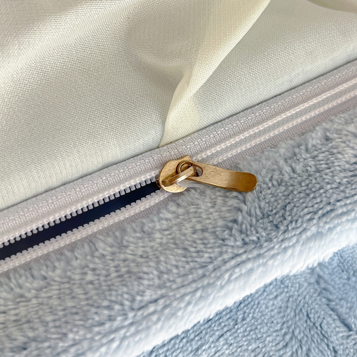 91家纺网 家纺一手货源 找家纺 绒掌柜 （总）2025新款消光级牛奶绒婴儿绒刺绣花边工艺款四件套（品质含买家秀）—巴黎系列 婴儿蓝