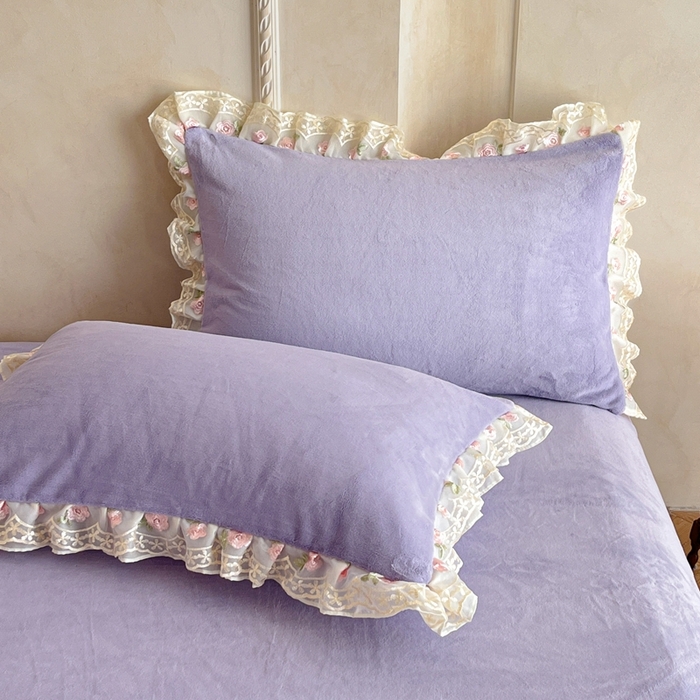 91家纺网 家纺一手货源 找家纺 绒掌柜 （总）2025新款消光级牛奶绒婴儿绒刺绣花边工艺款四件套（品质含买家秀）—巴黎系列 优雅紫