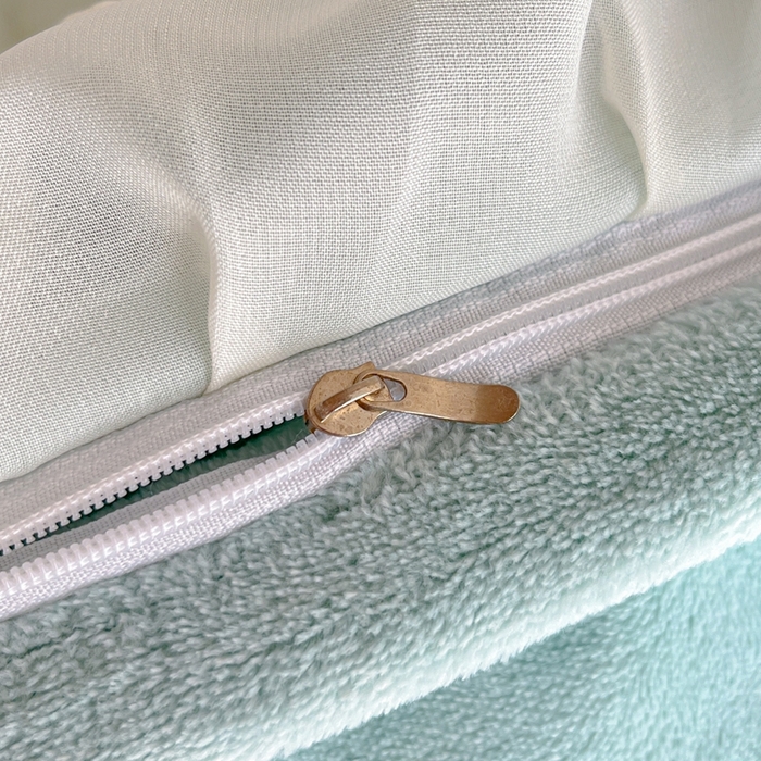 91家纺网 家纺一手货源 找家纺 绒掌柜 （总）2025新款消光级牛奶绒婴儿绒刺绣花边工艺款四件套（品质含买家秀）—巴黎系列 天水蓝