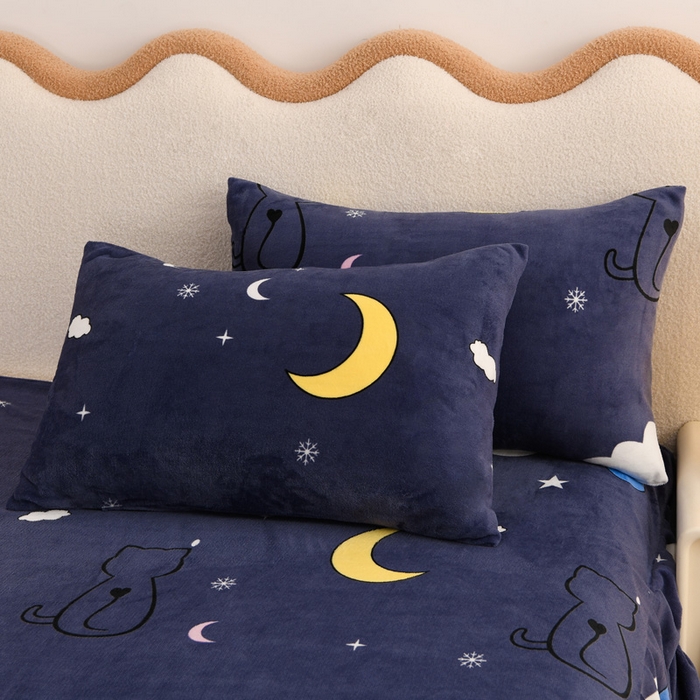 91家纺网 家纺一手货源 找家纺 （总）圣楚 2025新款牛奶绒印花床裙三件套