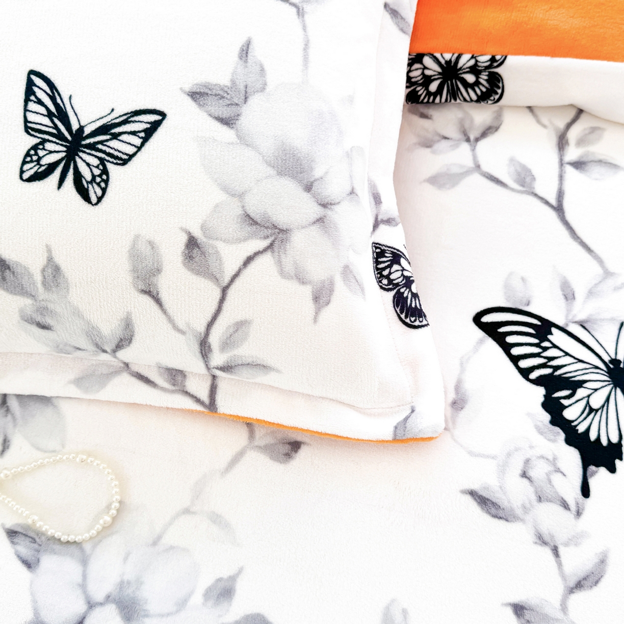 91家纺网 家纺一手货源 找家纺 肖恩毯业 2025新款印花牛奶绒四件套 蝶恋