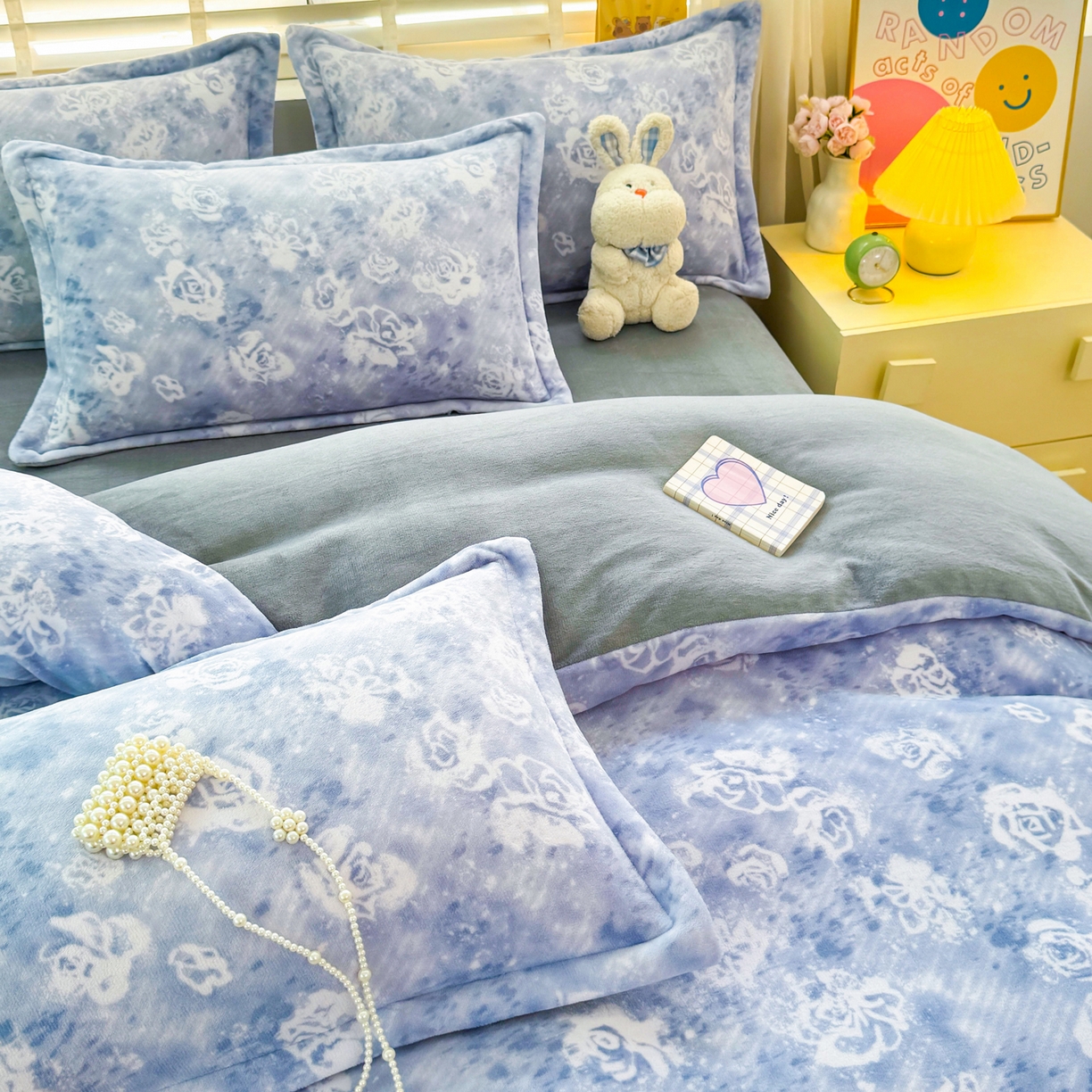 91家纺网 家纺一手货源 找家纺 肖恩毯业 2025新款印花牛奶绒四件套 江南