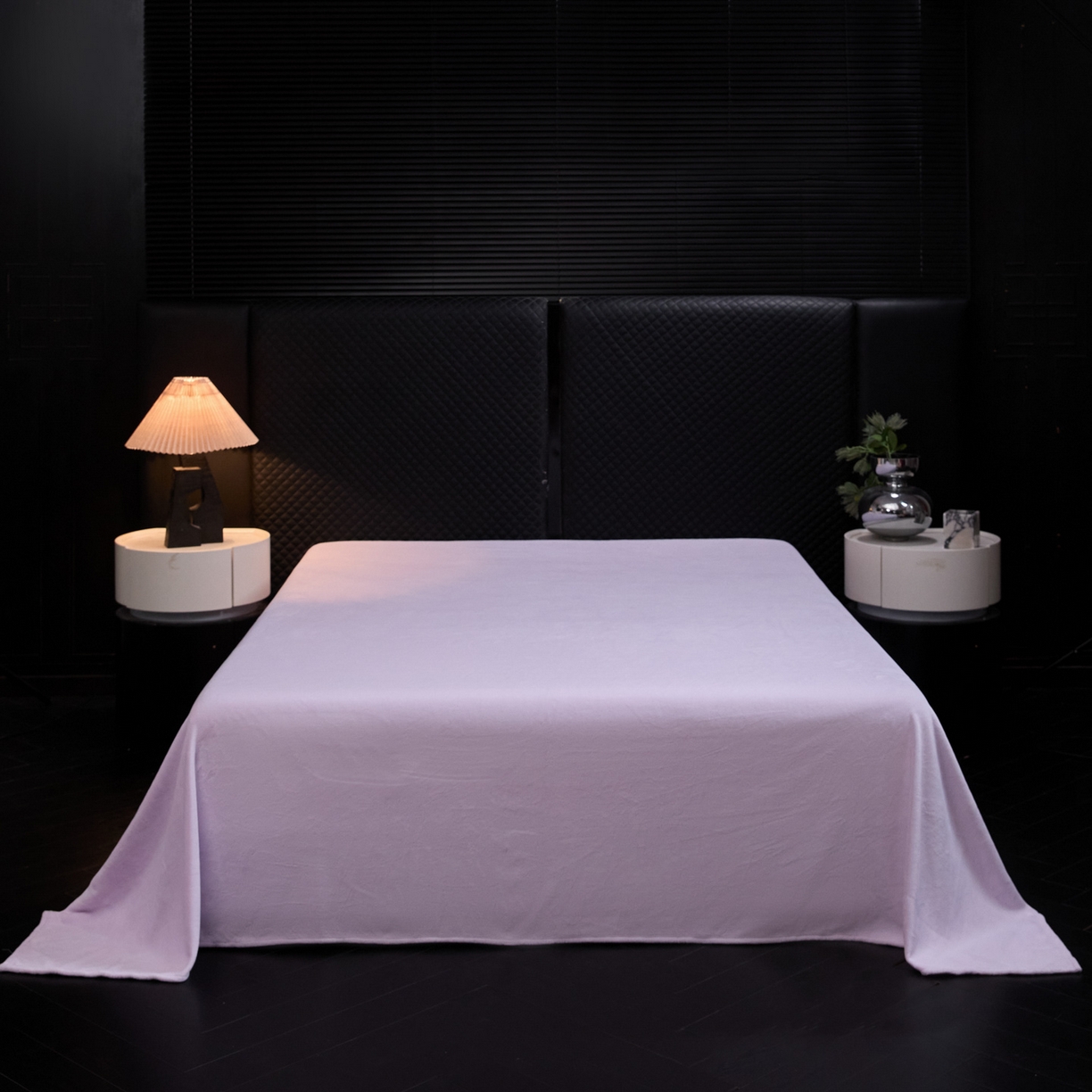 91家纺网 家纺一手货源 找家纺 新方向 2025新款240克全消光数码印花牛奶绒四件套床盖款-云杉 云杉-魅紫