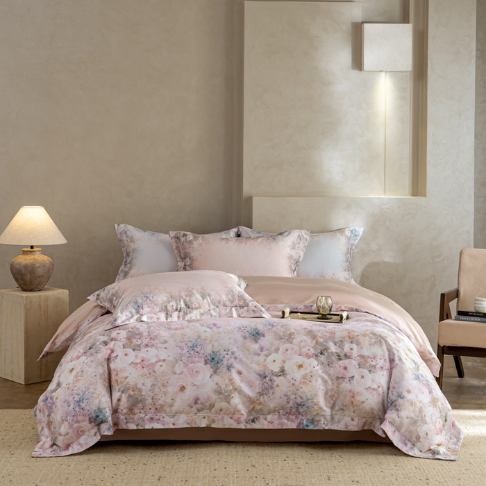 91家纺网 家纺一手货源 找家纺 梵克保罗 2025秋冬新款银丝提花加数码印花四件套 安娜--珍珠粉