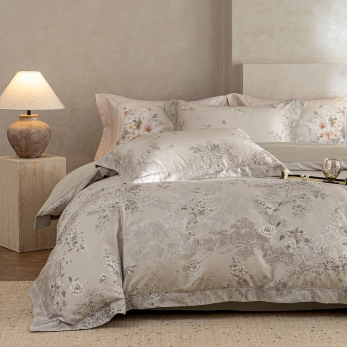 91家纺网 家纺一手货源 找家纺 梵克保罗 2025秋冬新款银丝提花加数码印花四件套 维特洛