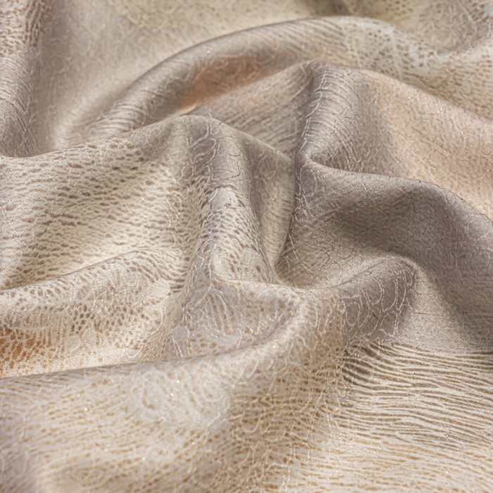 91家纺网 家纺一手货源 找家纺 梵克保罗 2025秋冬新款银丝提花加数码印花四件套 夏洛特-粉黛玉