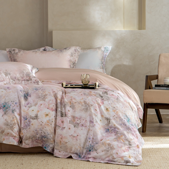 91家纺网 家纺一手货源 找家纺 梵克保罗 2025秋冬新款银丝提花加数码印花四件套 安娜--珍珠粉