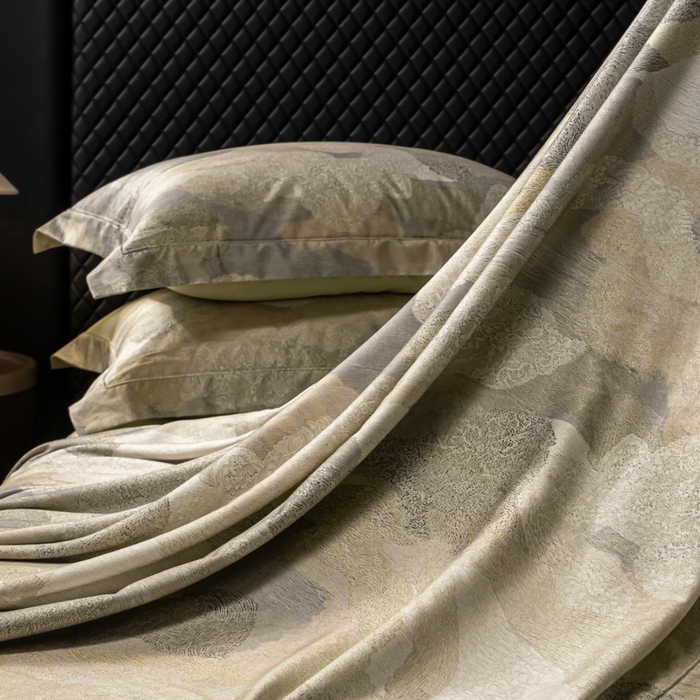 91家纺网 家纺一手货源 找家纺 梵克保罗 2025秋冬新款银丝提花加数码印花四件套 夏洛特--绿