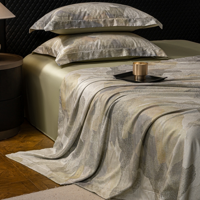 91家纺网 家纺一手货源 找家纺 梵克保罗 2025秋冬新款银丝提花加数码印花四件套 夏洛特--绿