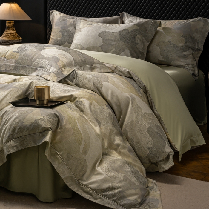 91家纺网 家纺一手货源 找家纺 梵克保罗 2025秋冬新款银丝提花加数码印花四件套 夏洛特--绿