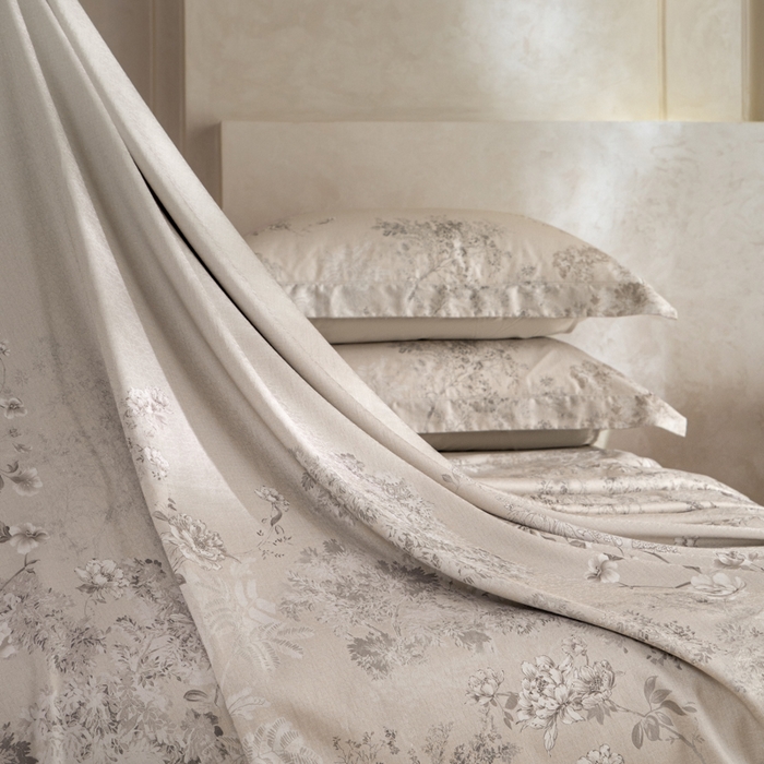 91家纺网 家纺一手货源 找家纺 梵克保罗 2025秋冬新款银丝提花加数码印花四件套 维特洛