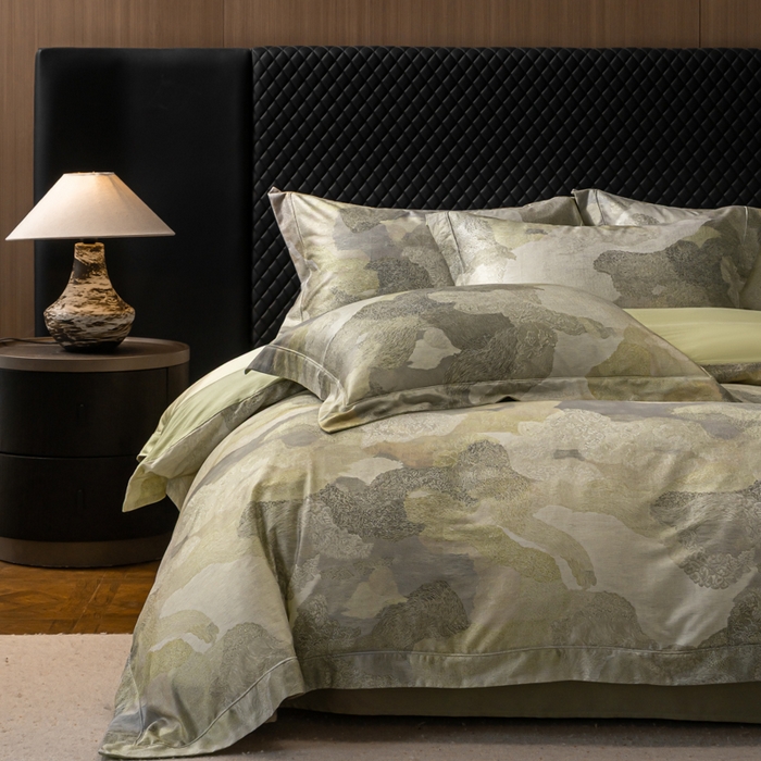 91家纺网 家纺一手货源 找家纺 梵克保罗 2025秋冬新款银丝提花加数码印花四件套 夏洛特--绿