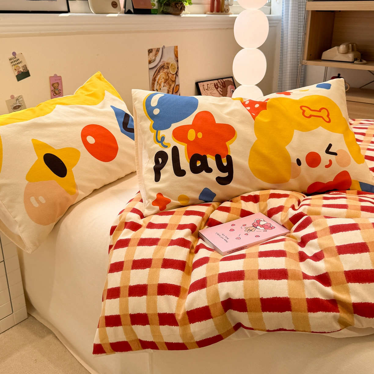 91家纺网 家纺一手货源 找家纺 珺柔家纺 2025新款数码印花枕套全棉磨毛毛巾绣卡通四件套 圣诞小丑