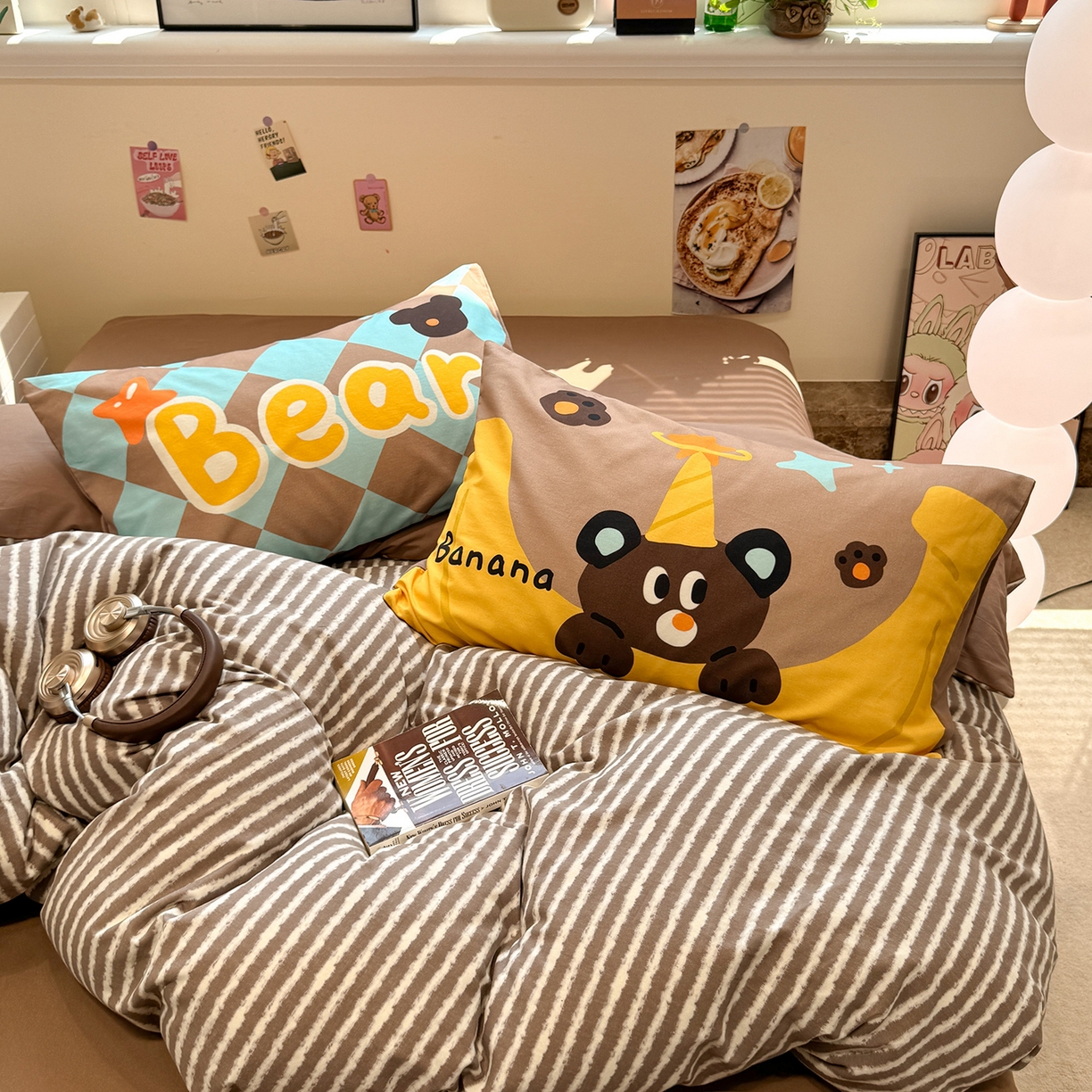 91家纺网 家纺一手货源 找家纺 珺柔家纺 2025新款数码印花枕套全棉磨毛毛巾绣卡通四件套 香蕉熊