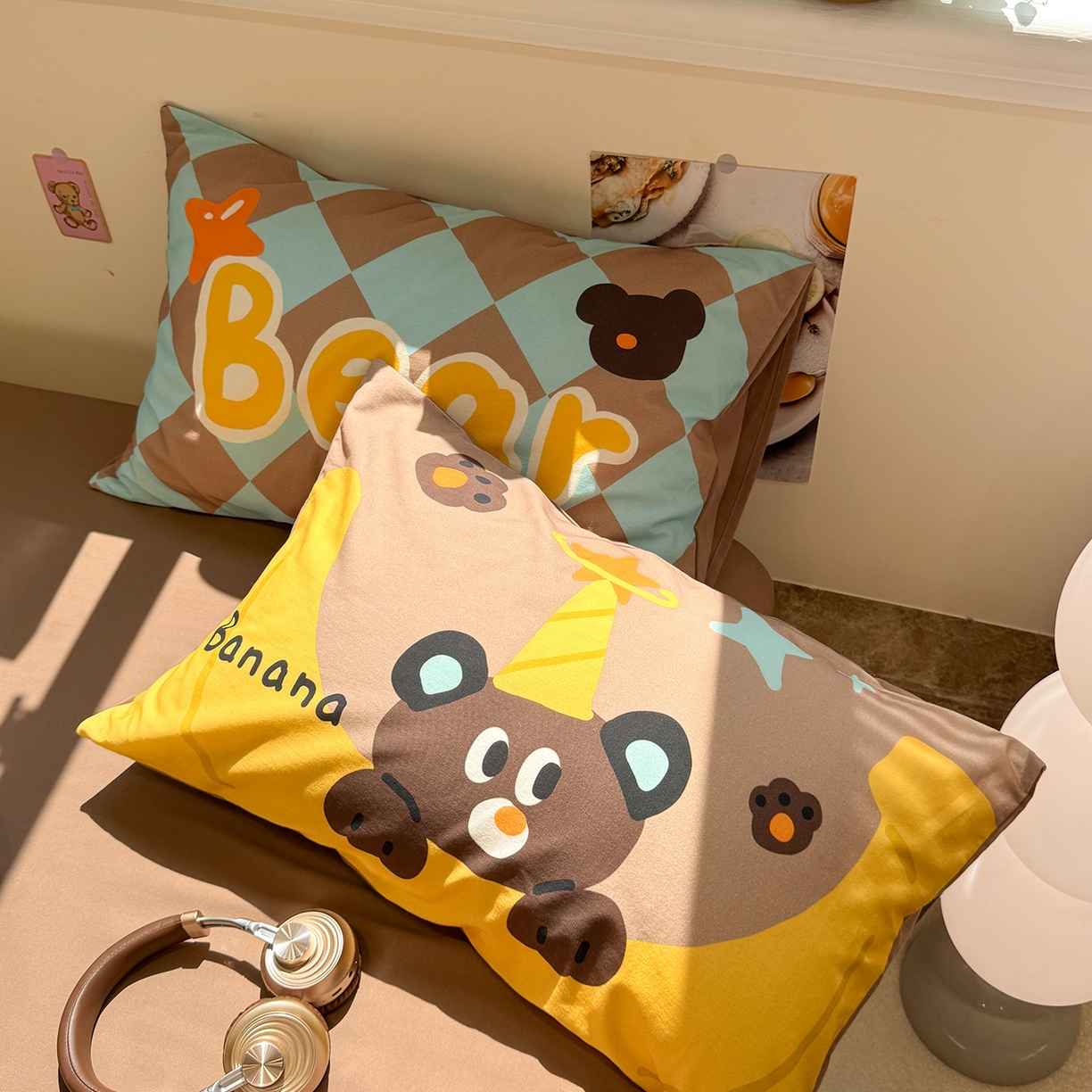 91家纺网 家纺一手货源 找家纺 珺柔家纺 2025新款数码印花枕套全棉磨毛毛巾绣卡通四件套 香蕉熊