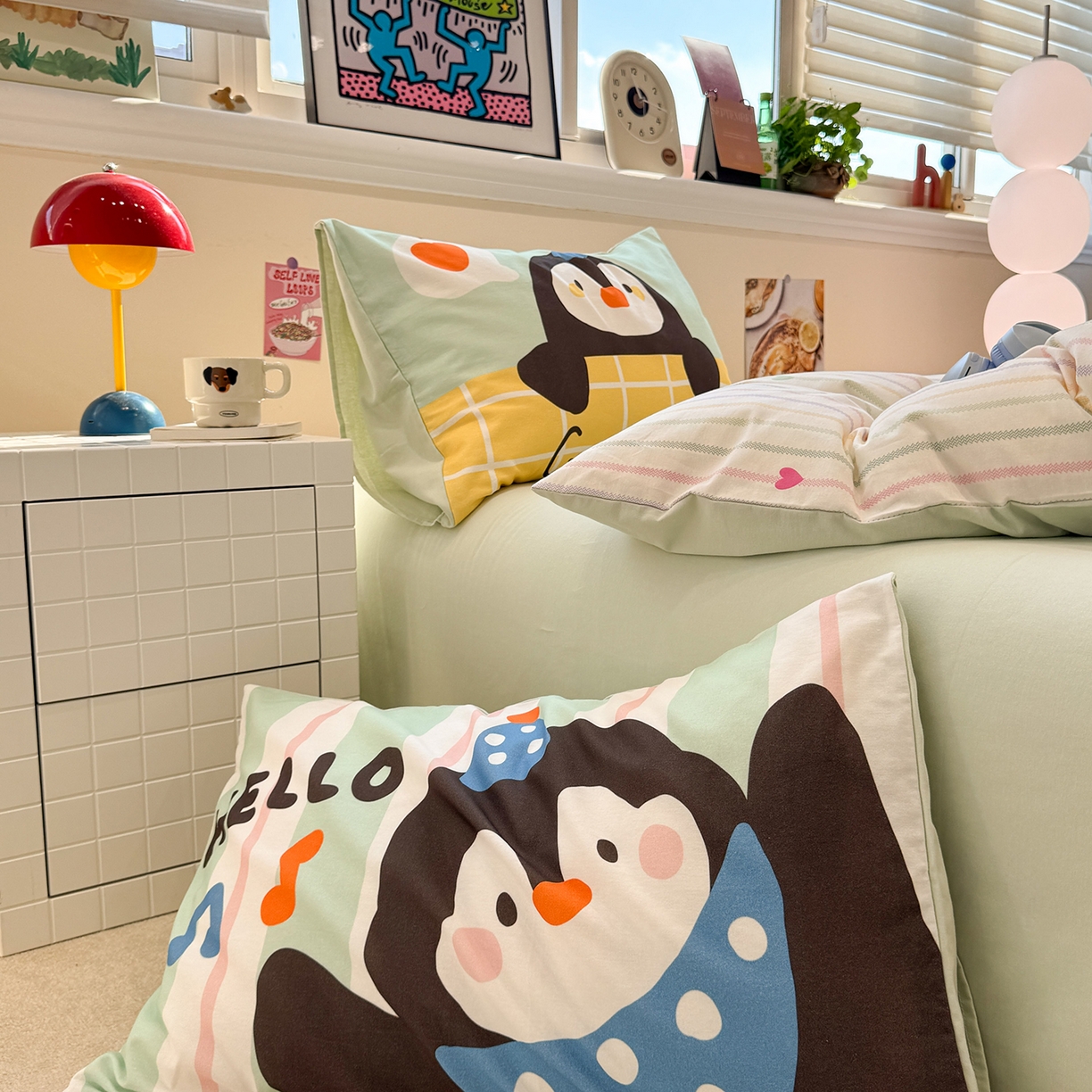 91家纺网 家纺一手货源 找家纺 珺柔家纺 2025新款数码印花枕套全棉磨毛毛巾绣卡通四件套 音乐企鹅