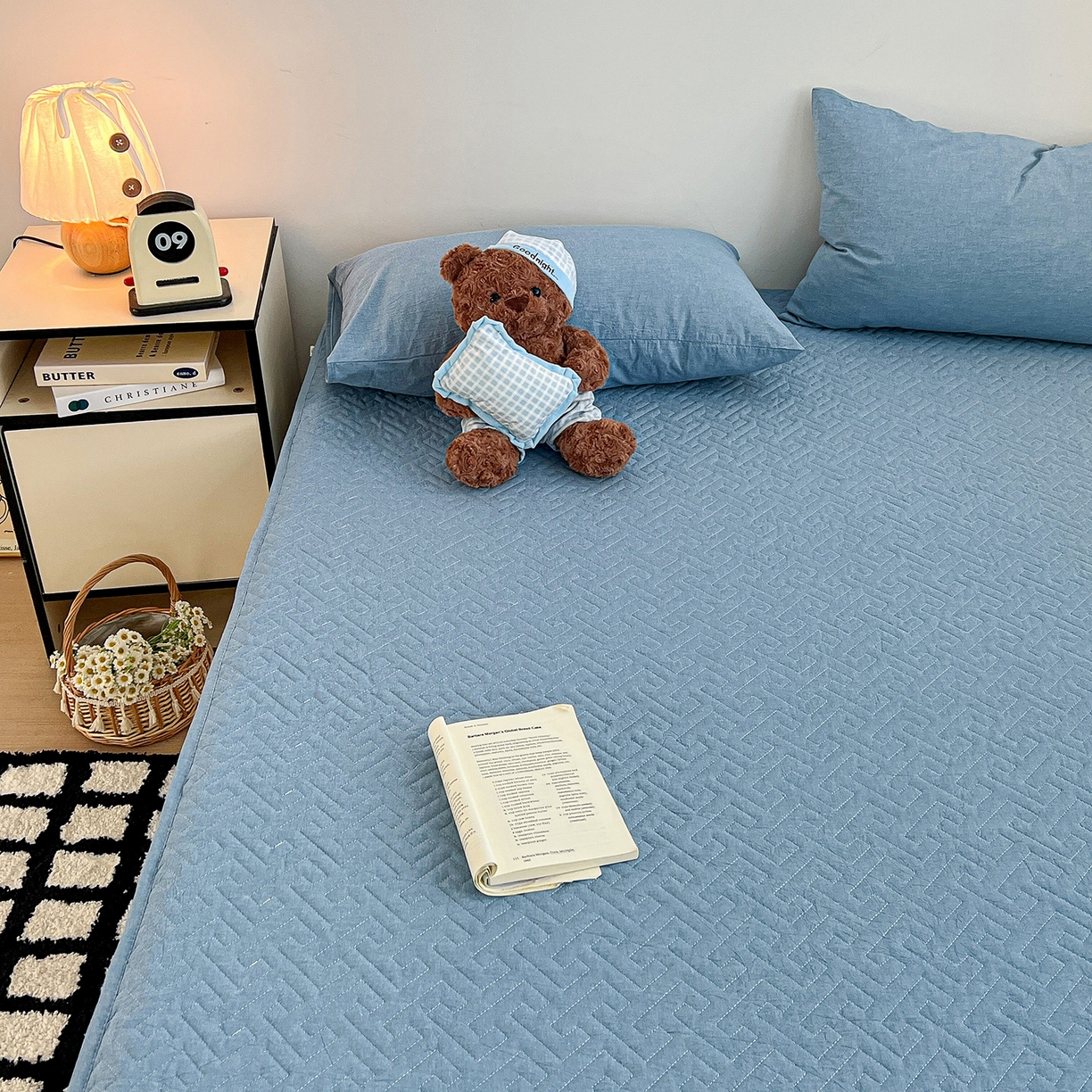 91家纺网 家纺一手货源 找家纺 梦洋家纺 2025新款全棉色织水洗棉夹棉床笠 兰色