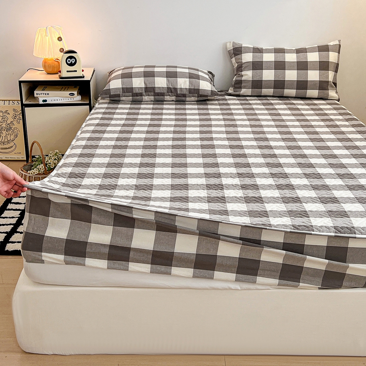 91家纺网 家纺一手货源 找家纺 梦洋家纺 2025新款全棉色织水洗棉夹棉床笠 兰大格