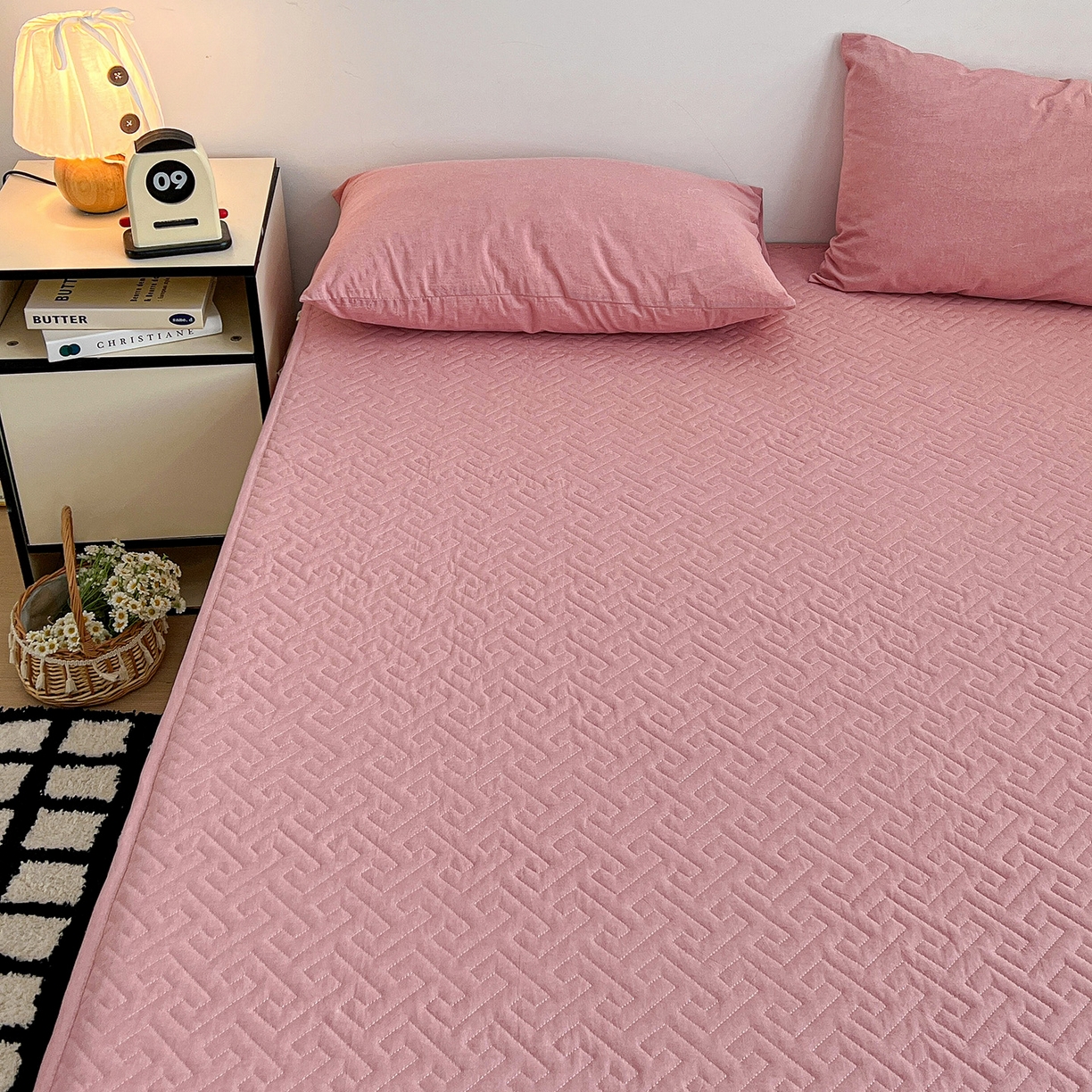 91家纺网 家纺一手货源 找家纺 梦洋家纺 2025新款全棉色织水洗棉夹棉床笠 灰中格