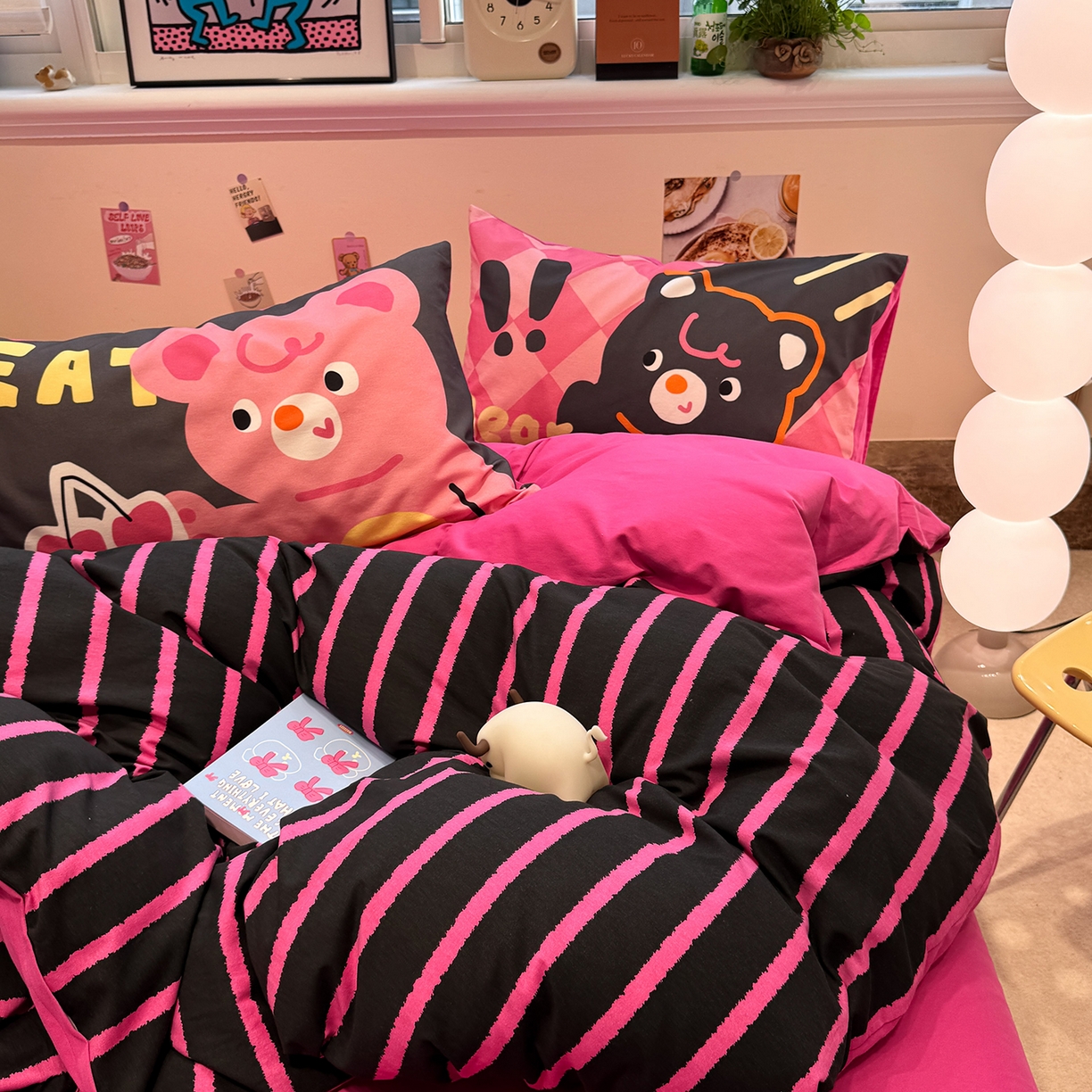 91家纺网 家纺一手货源 找家纺 珺柔家纺 2025新款数码印花枕套全棉磨毛毛巾绣卡通四件套 樱桃小熊