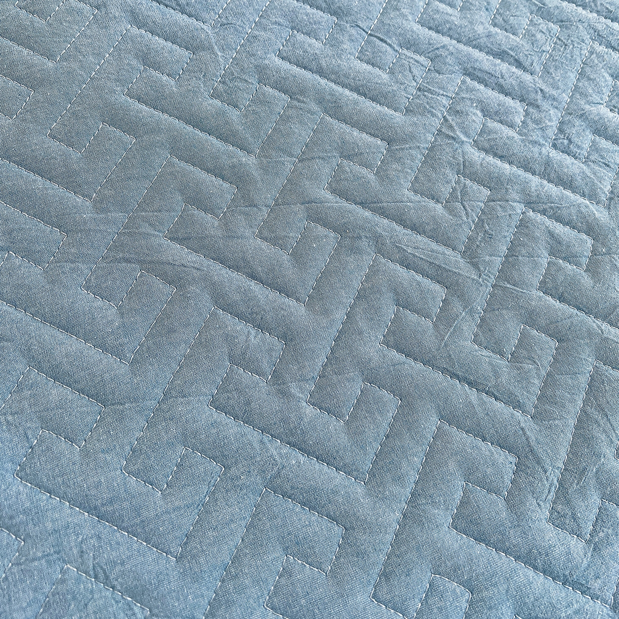 91家纺网 家纺一手货源 找家纺 梦洋家纺 2025新款全棉色织水洗棉夹棉床笠 兰色