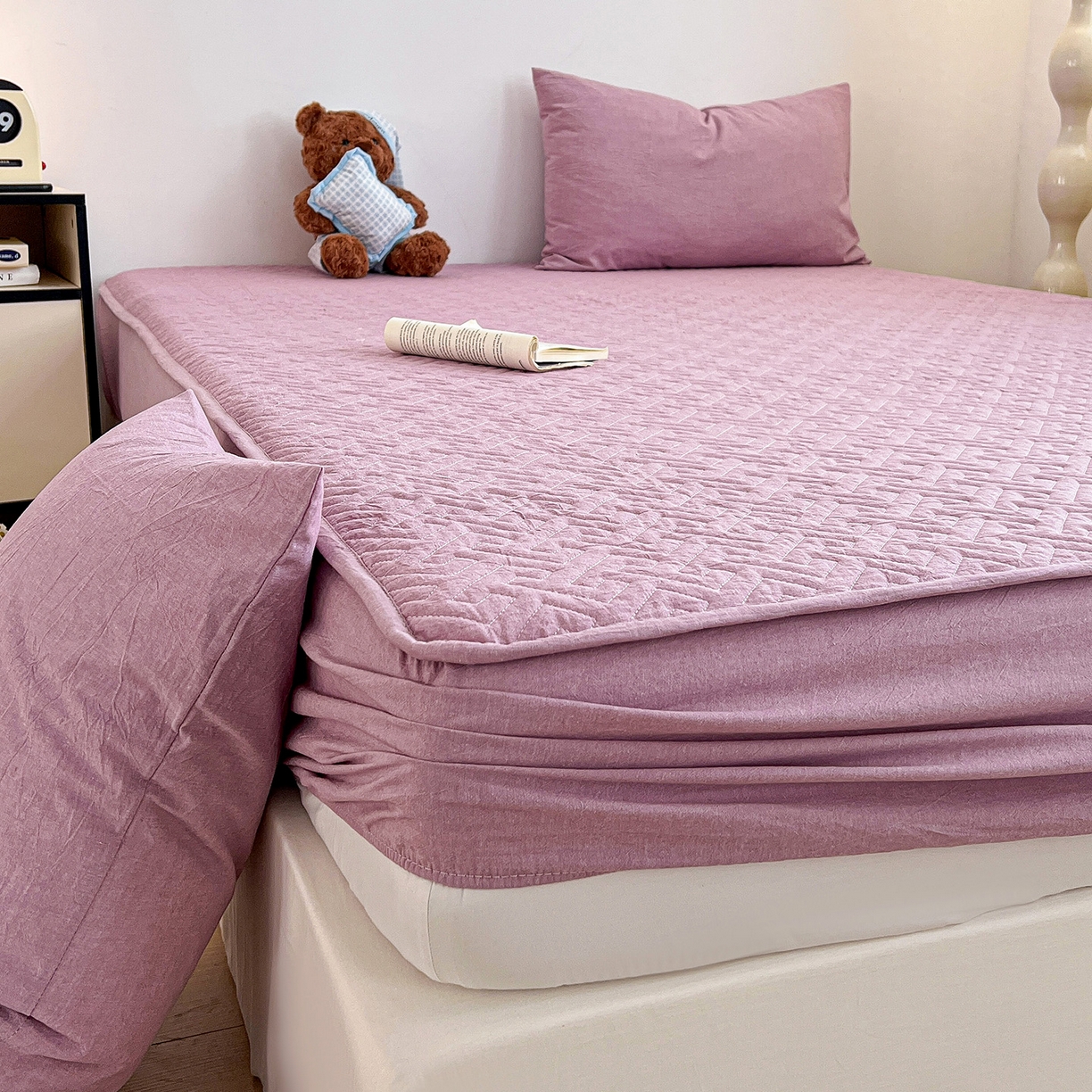 91家纺网 家纺一手货源 找家纺 梦洋家纺 2025新款全棉色织水洗棉夹棉床笠 香芋紫