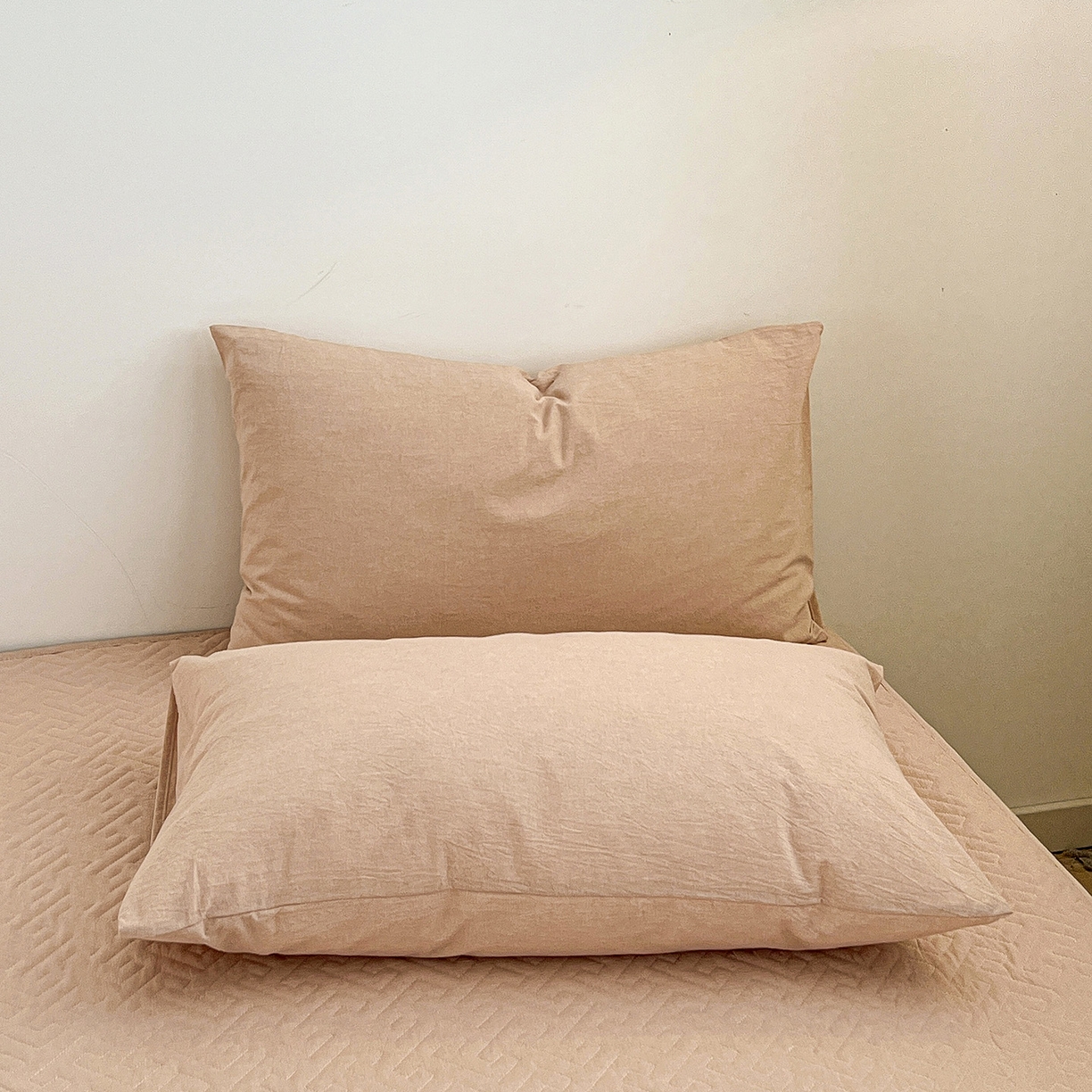 91家纺网 家纺一手货源 找家纺 梦洋家纺 2025新款全棉色织水洗棉夹棉床笠 简兮兰