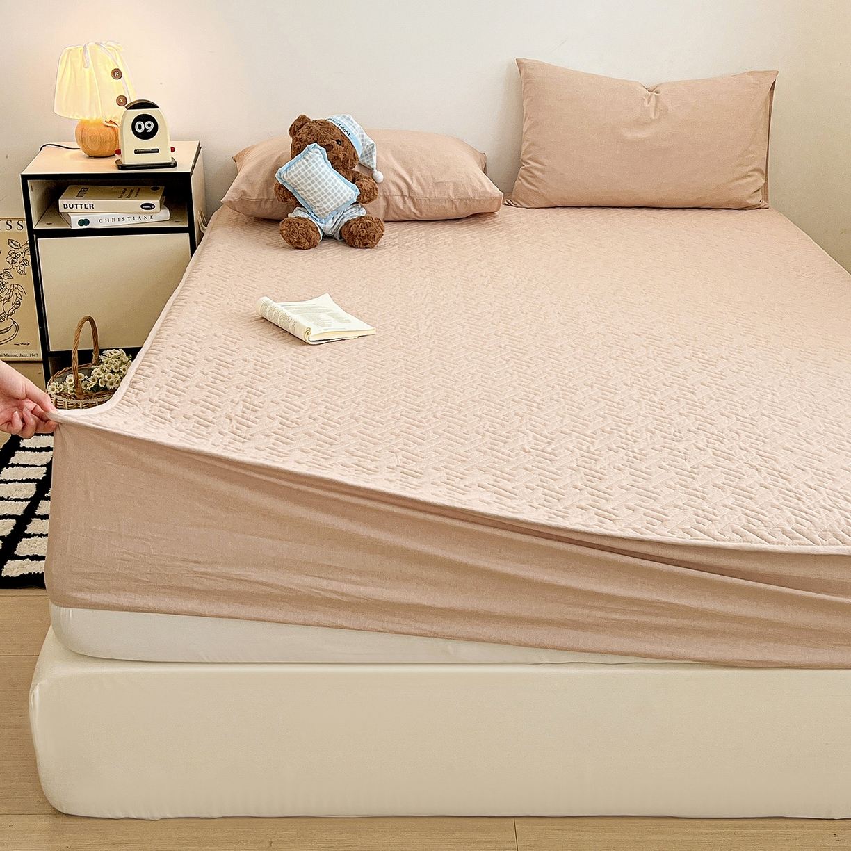 91家纺网 家纺一手货源 找家纺 梦洋家纺 2025新款全棉色织水洗棉夹棉床笠 简兮兰