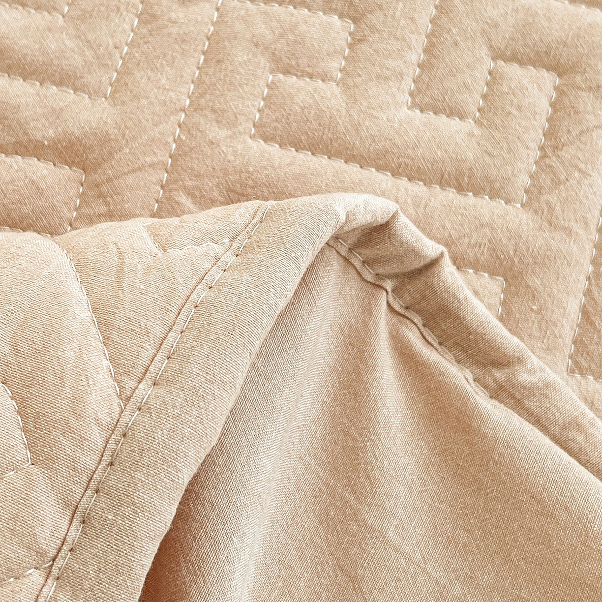 91家纺网 家纺一手货源 找家纺 梦洋家纺 2025新款全棉色织水洗棉夹棉床笠 简兮兰