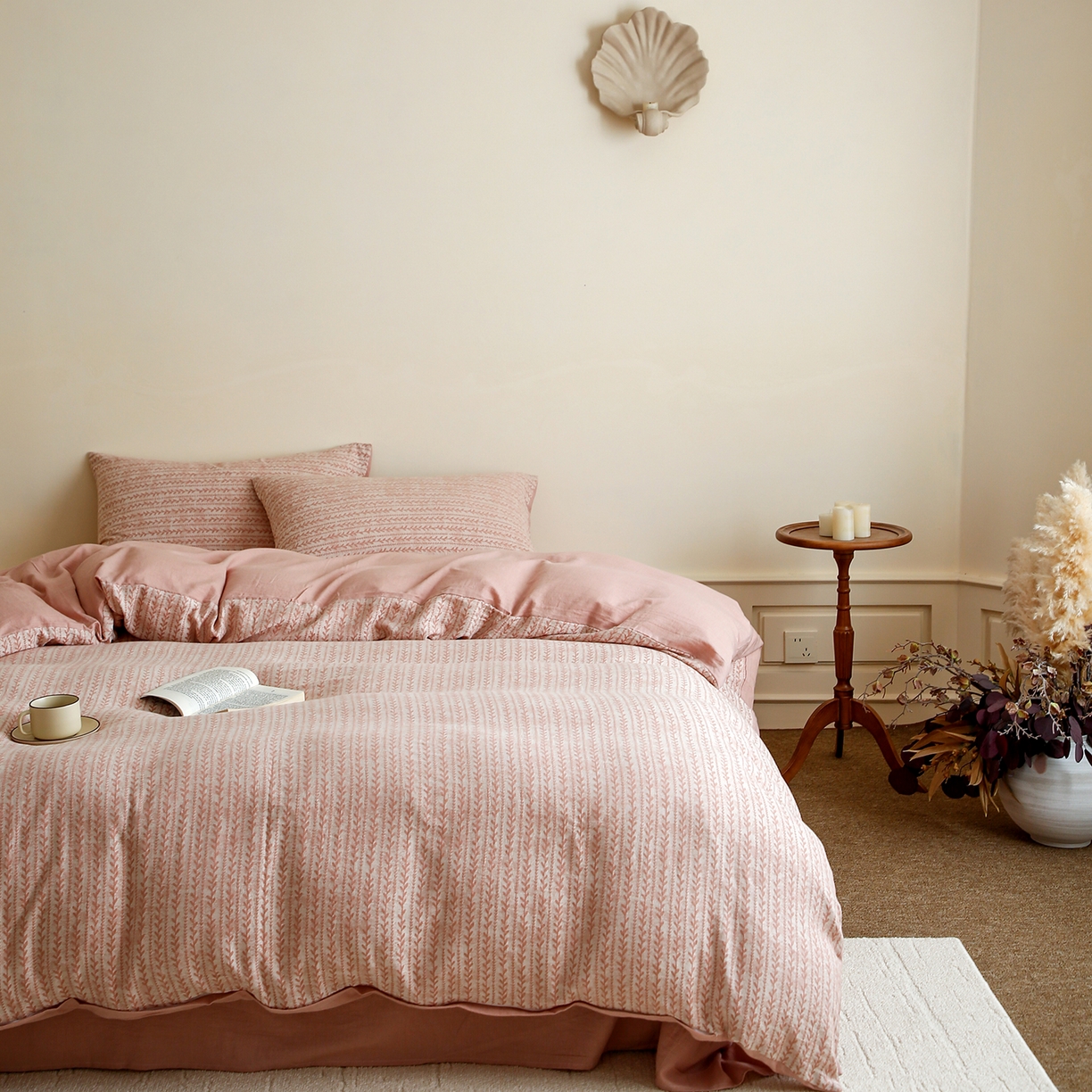 91家纺网 家纺一手货源 找家纺 梵克保罗 2025秋冬新款全棉色织大提花四件套 安迪-奶油粉