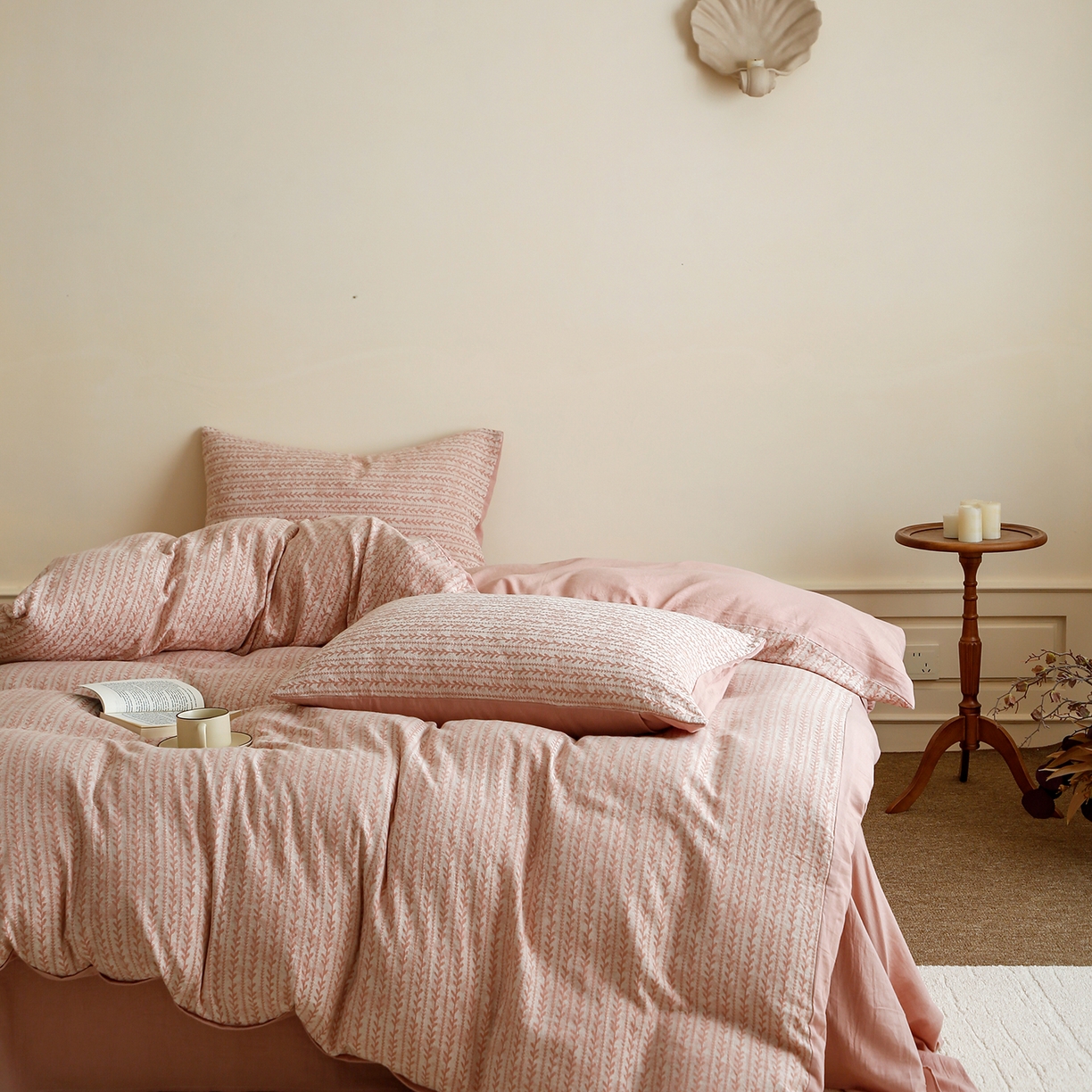 91家纺网 家纺一手货源 找家纺 梵克保罗 2025秋冬新款全棉色织大提花四件套 安迪-奶油粉