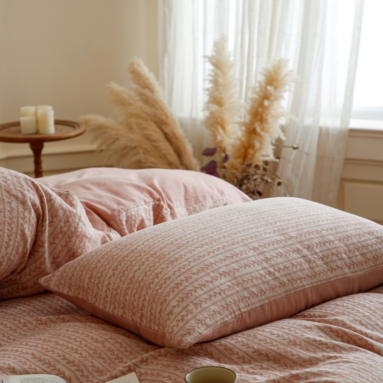 91家纺网 家纺一手货源 找家纺 梵克保罗 2025秋冬新款全棉色织大提花四件套 安迪-奶油粉