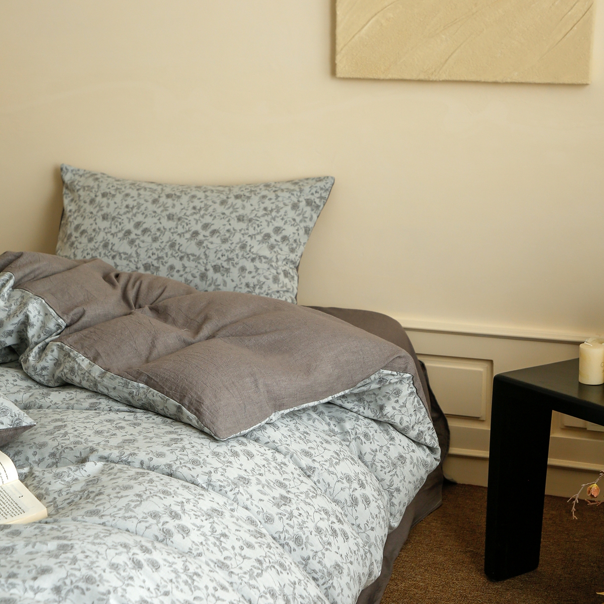 91家纺网 家纺一手货源 找家纺 梵克保罗 2025秋冬新款全棉色织大提花四件套 苏黎玫瑰-浅银灰