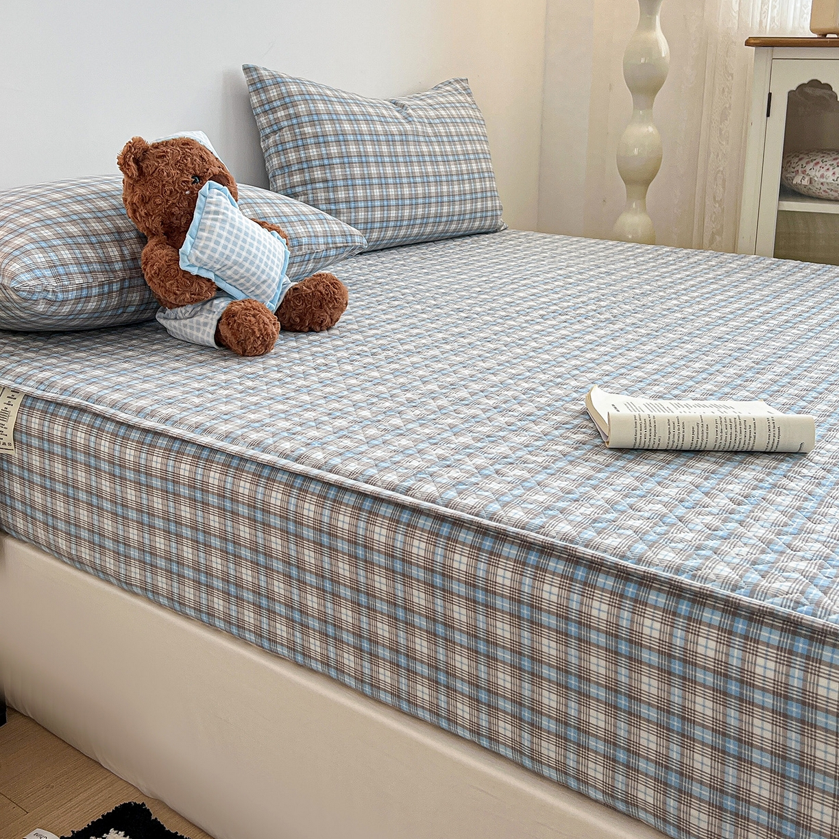 91家纺网 家纺一手货源 找家纺 梦洋家纺 2025新款全棉色织水洗棉夹棉床笠 灰色