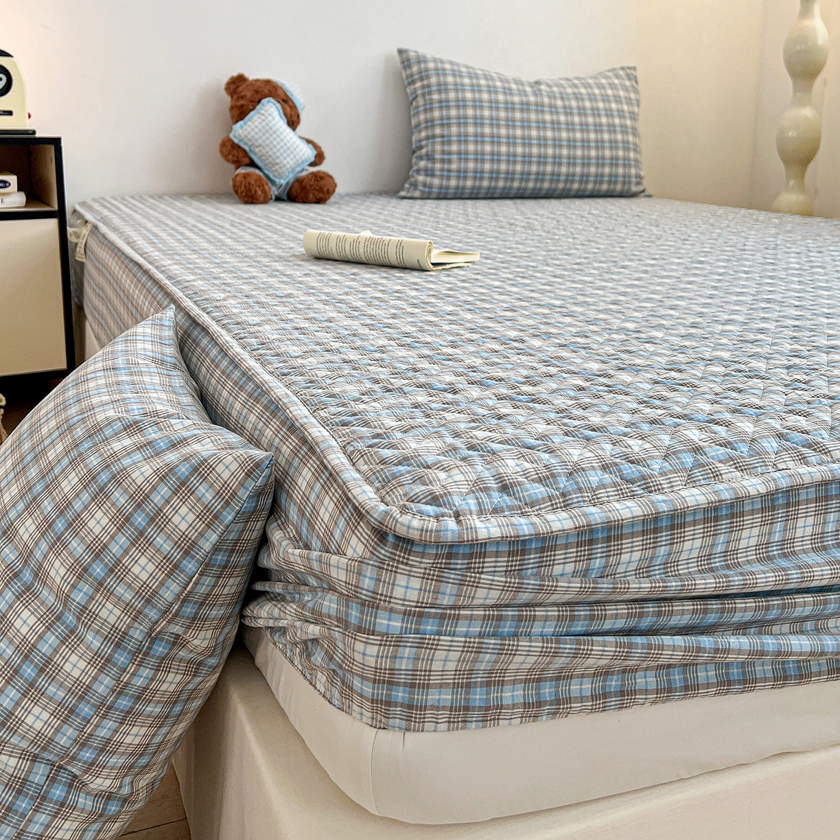 91家纺网 家纺一手货源 找家纺 梦洋家纺 2025新款全棉色织水洗棉夹棉床笠 灰色