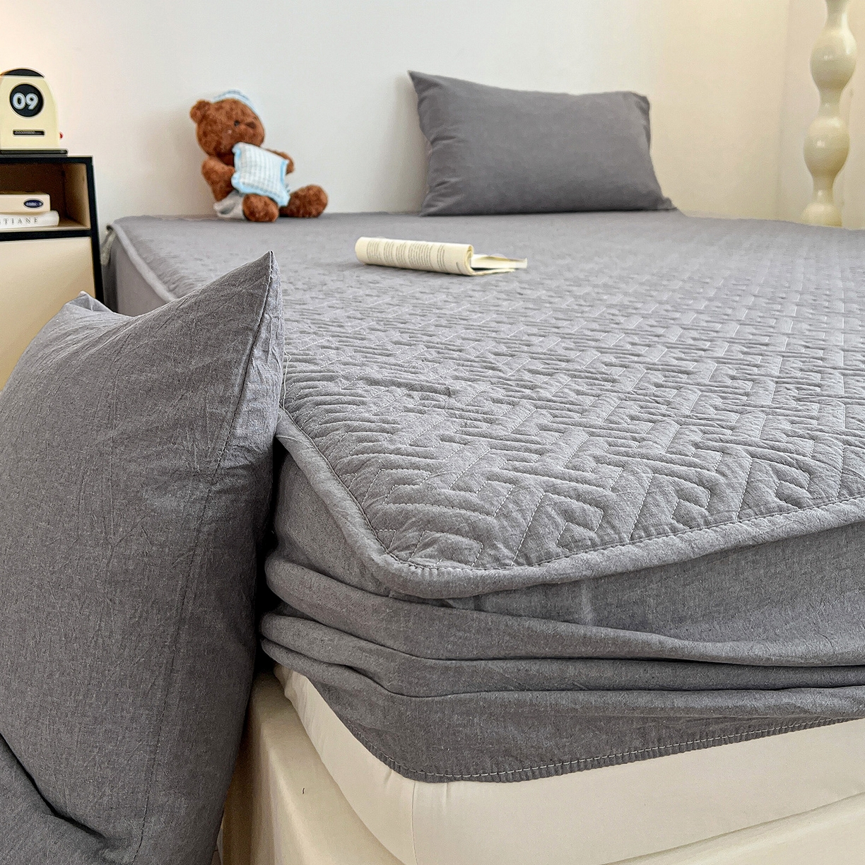 91家纺网 家纺一手货源 找家纺 梦洋家纺 2025新款全棉色织水洗棉夹棉床笠 豆沙粉