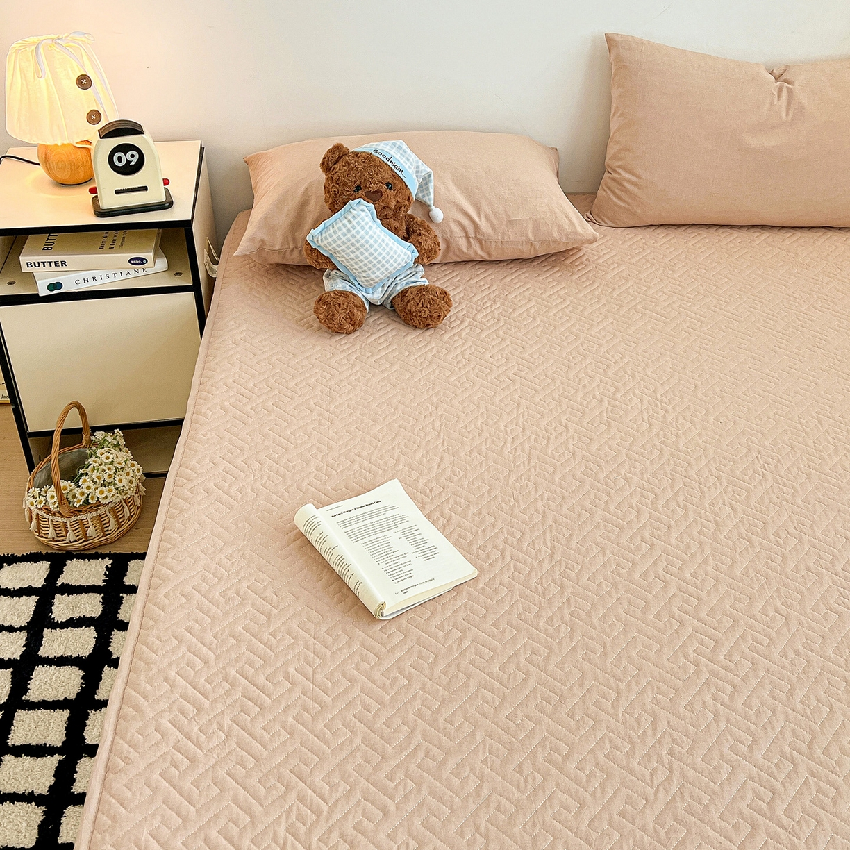 91家纺网 家纺一手货源 找家纺 梦洋家纺 2025新款全棉色织水洗棉夹棉床笠 简兮兰