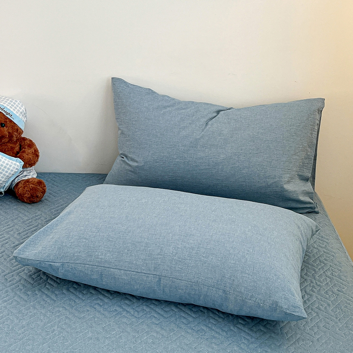 91家纺网 家纺一手货源 找家纺 梦洋家纺 2025新款全棉色织水洗棉夹棉床笠 兰色